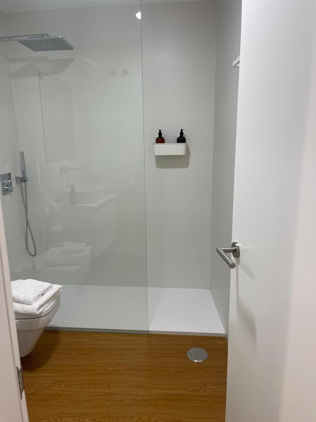 Apartamento Calle Rodrigo De Triana Con Opcion De Parking Sevilla Bagian luar foto