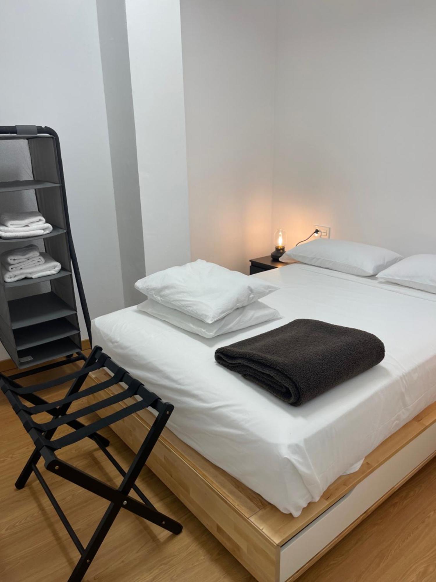 Apartamento Calle Rodrigo De Triana Con Opcion De Parking Sevilla Bagian luar foto
